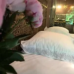 BRU-LAGOON Guesthouse